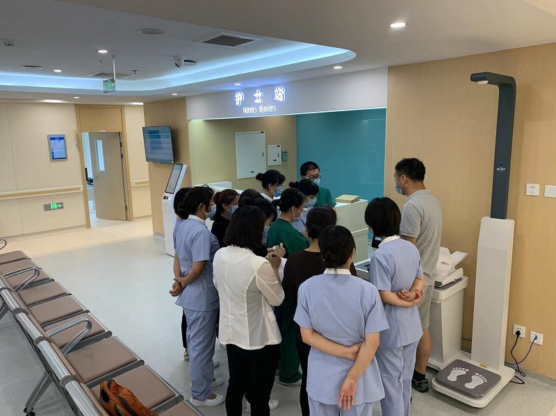 　　體檢太麻煩?健康智能體檢一體機，讓健康來的更輕松！