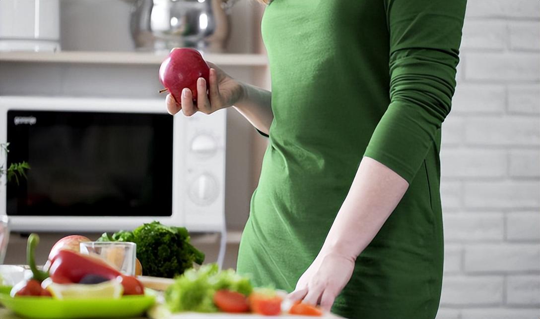 血糖升高會(huì)出現(xiàn)哪些癥狀？如何調(diào)節(jié)我們的血糖？