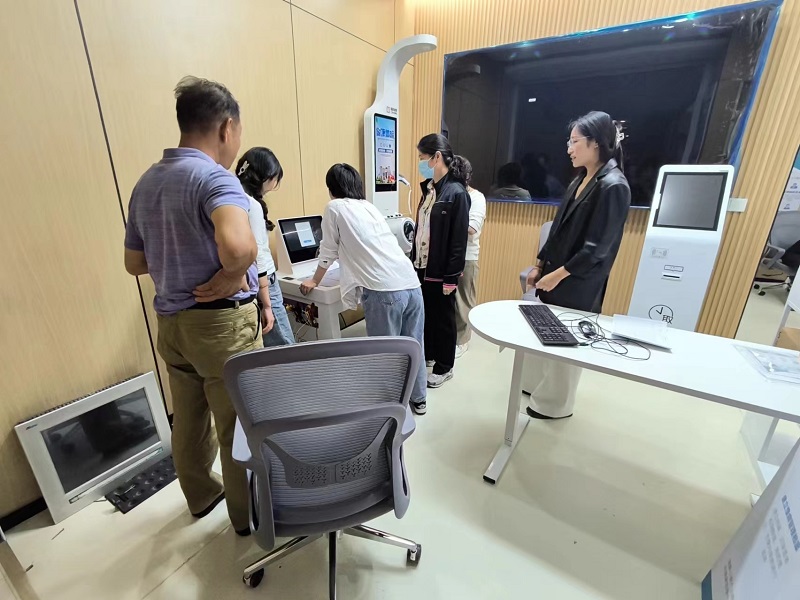 健康小屋提高國民幸福指數(shù)打造健康中國 健康小屋提高國民幸福指數(shù)打造健康中國